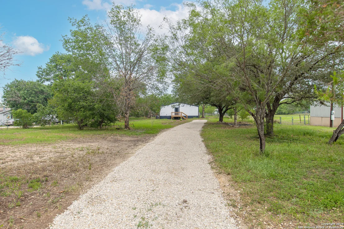 Photo of 114 County Road 5604