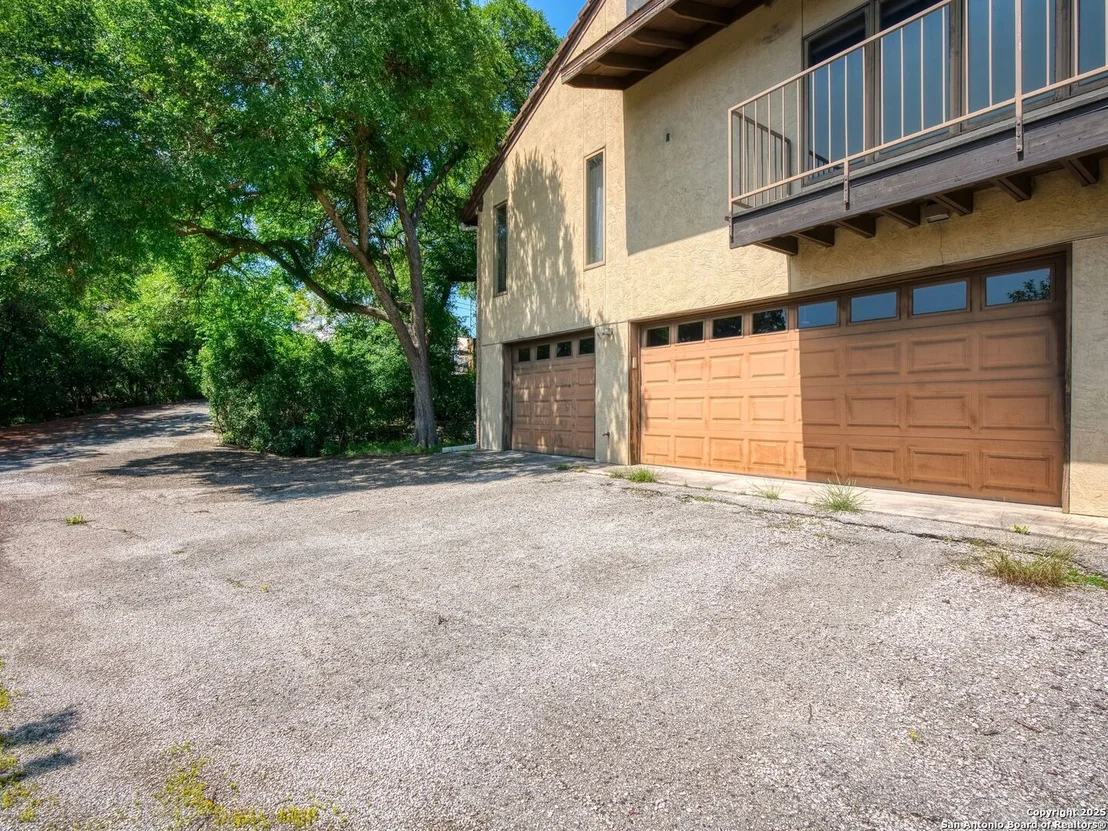 Photo of 15 Trail View