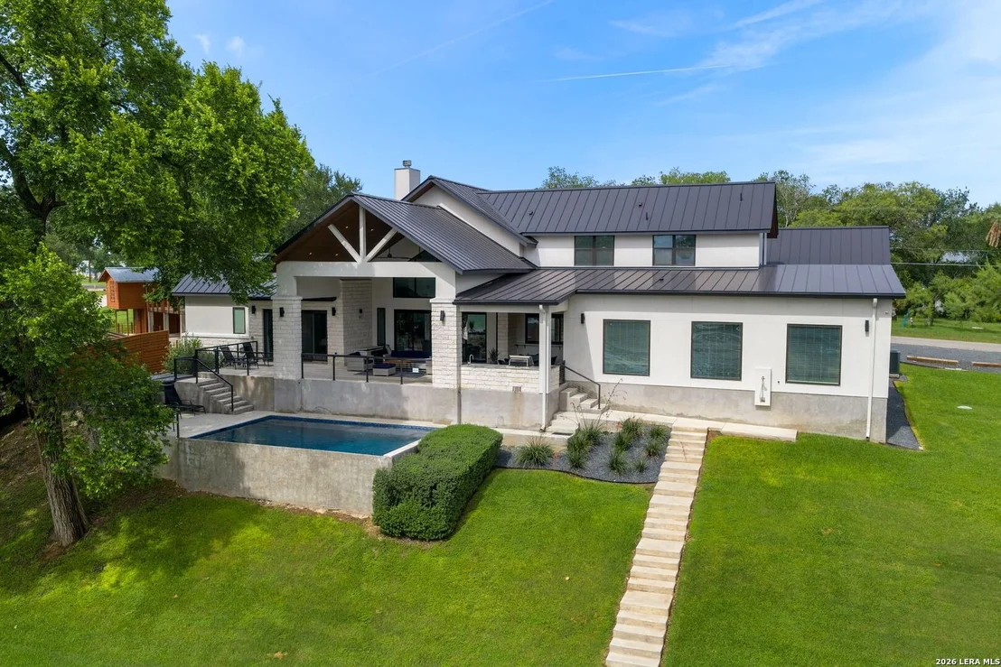 Photo of 230 Turtle Ln