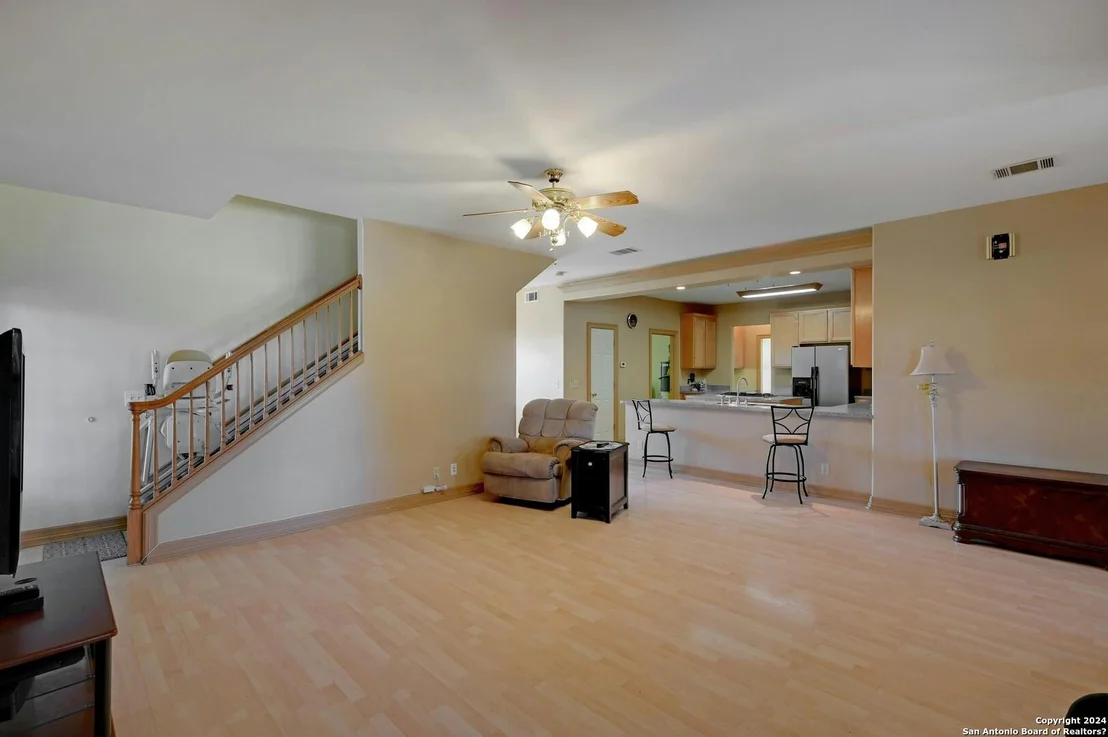 Photo of 1061 Cascade Trail