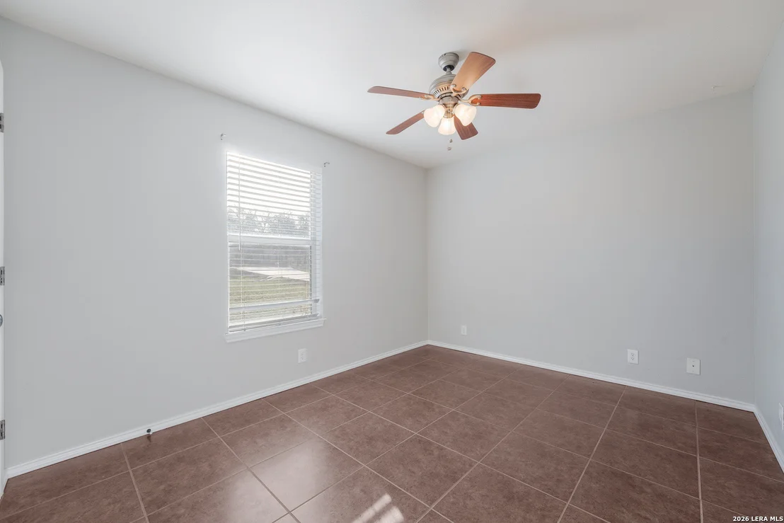 Photo of 521 JACOBS LN