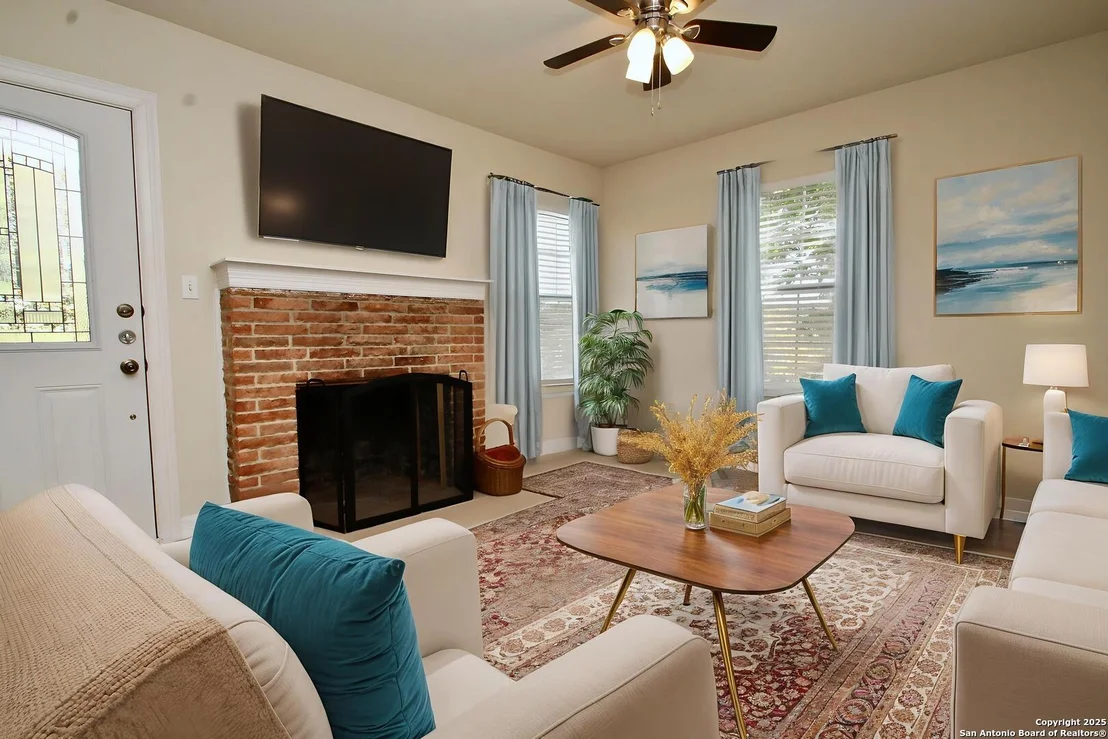 Photo of 1102 Mendelin