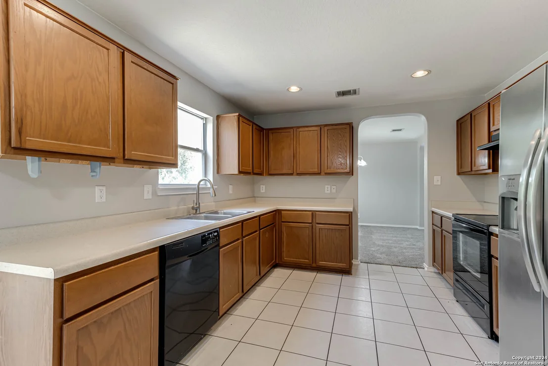 Photo of 1039 DAFFODIL WAY
