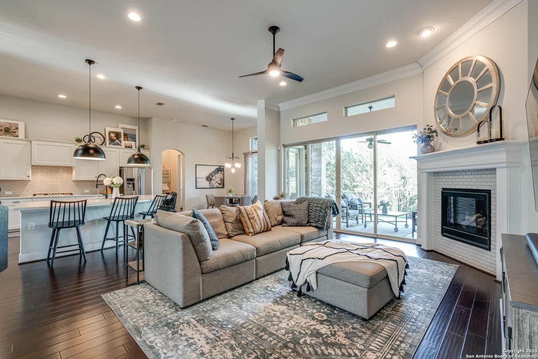 Photo of 17814 HILLSEDGE