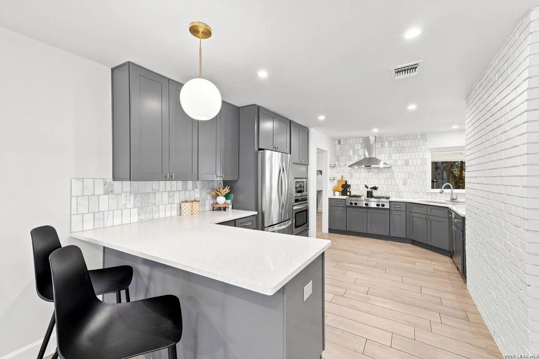 Photo of 217 Gardenview