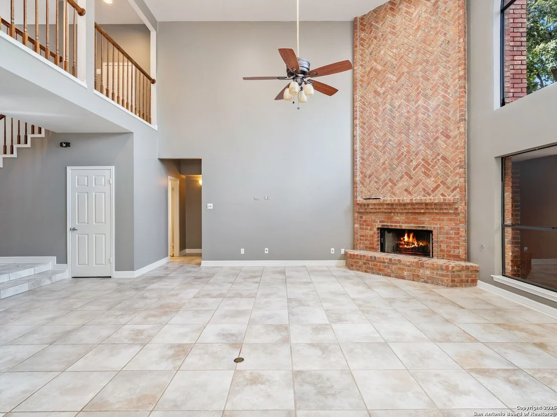 Photo of 332 Towne Vue
