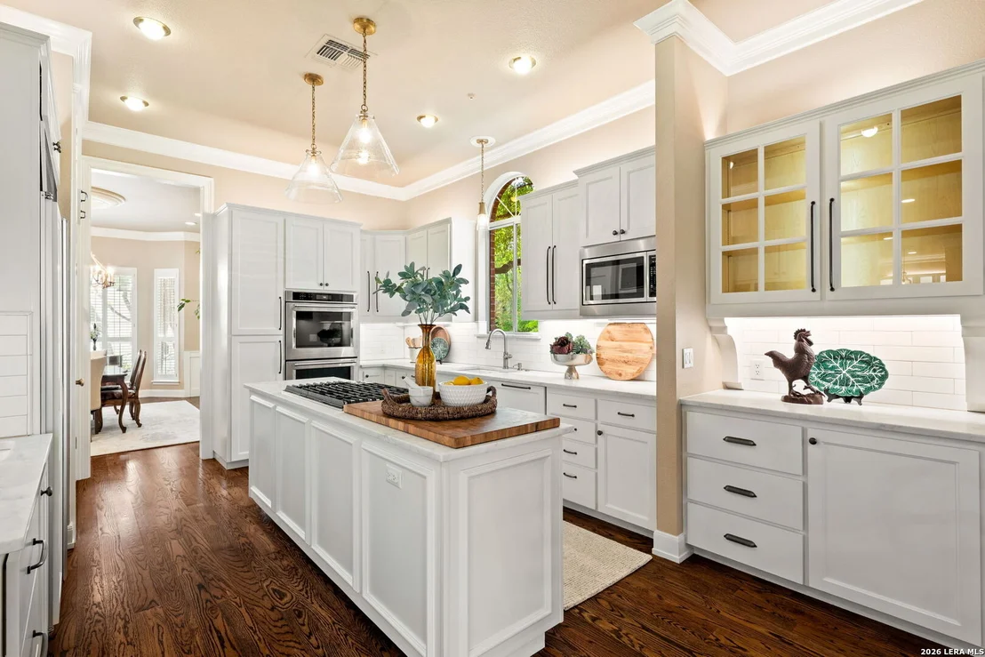 Photo of 2 CHATSWORTH WAY