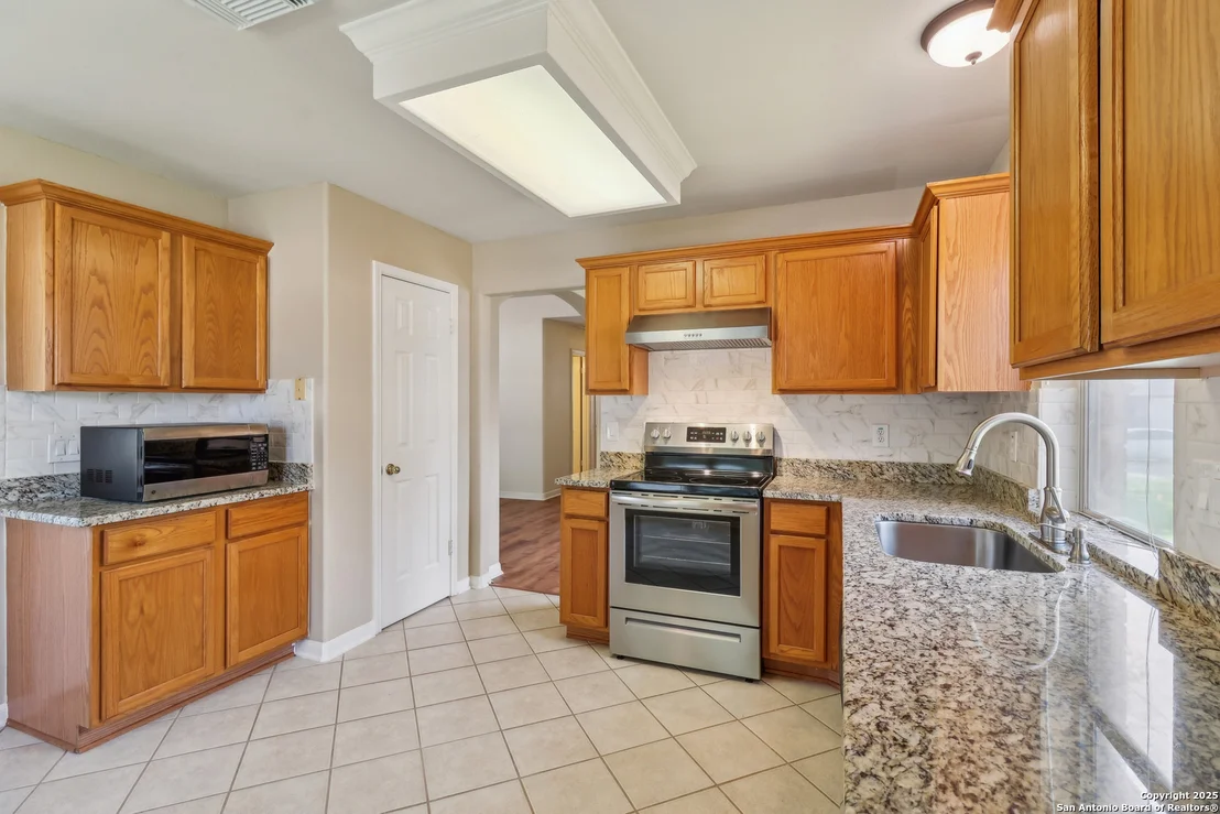 Photo of 1117 Rivertree Dr.