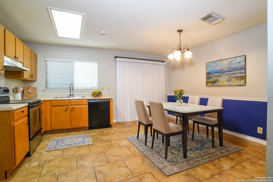 Photo of 10135 SILVER PARK