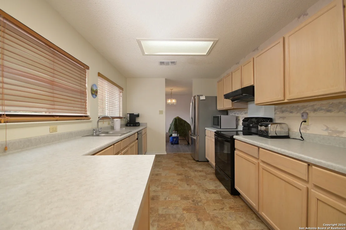Photo of 7724 Wood Bluff