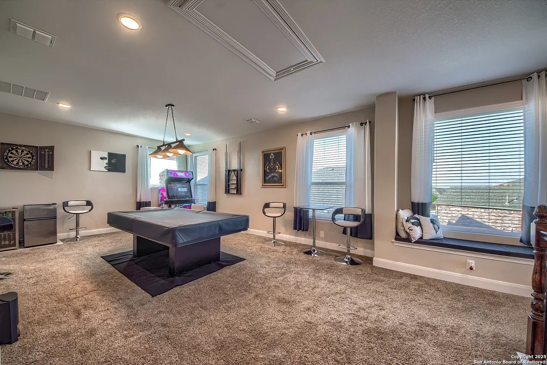 Photo of 950 Lone Cypress