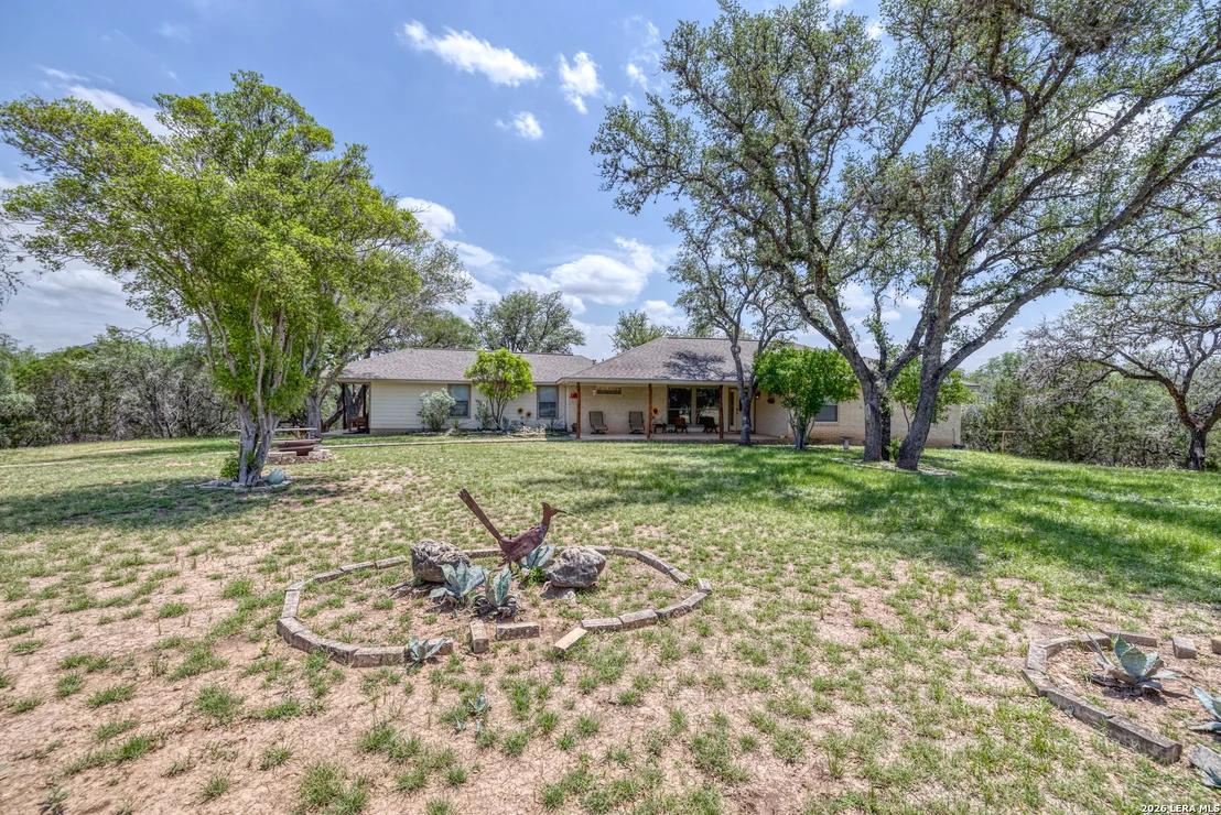 Photo of 270 Robinson
