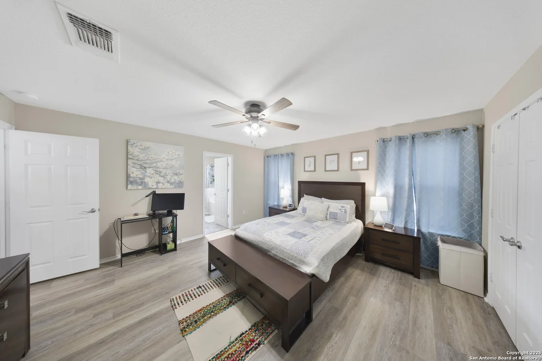 Photo of 302 Pleasanton Heights