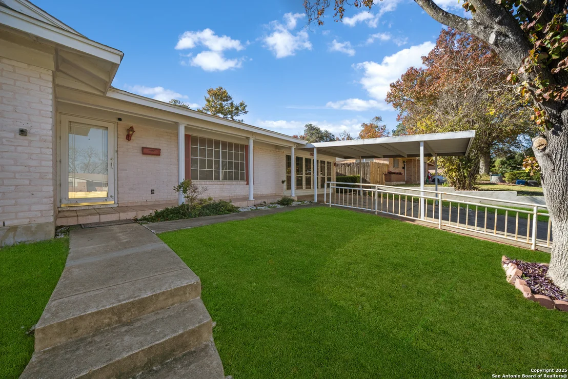 Photo of 3802 Oak
