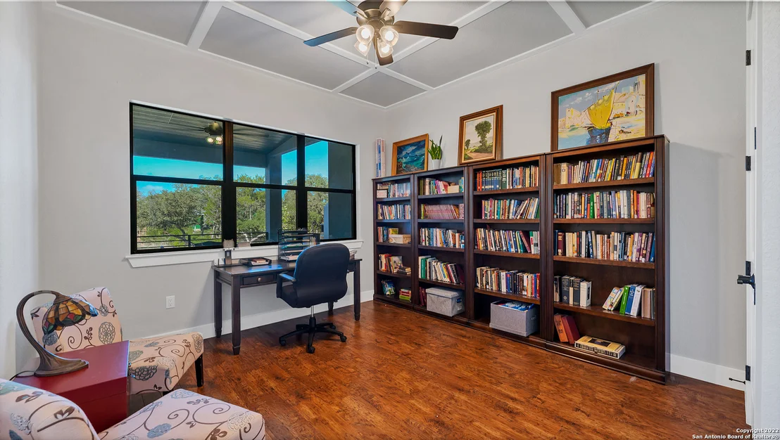 Photo of 1231 Smoky Loop Rd