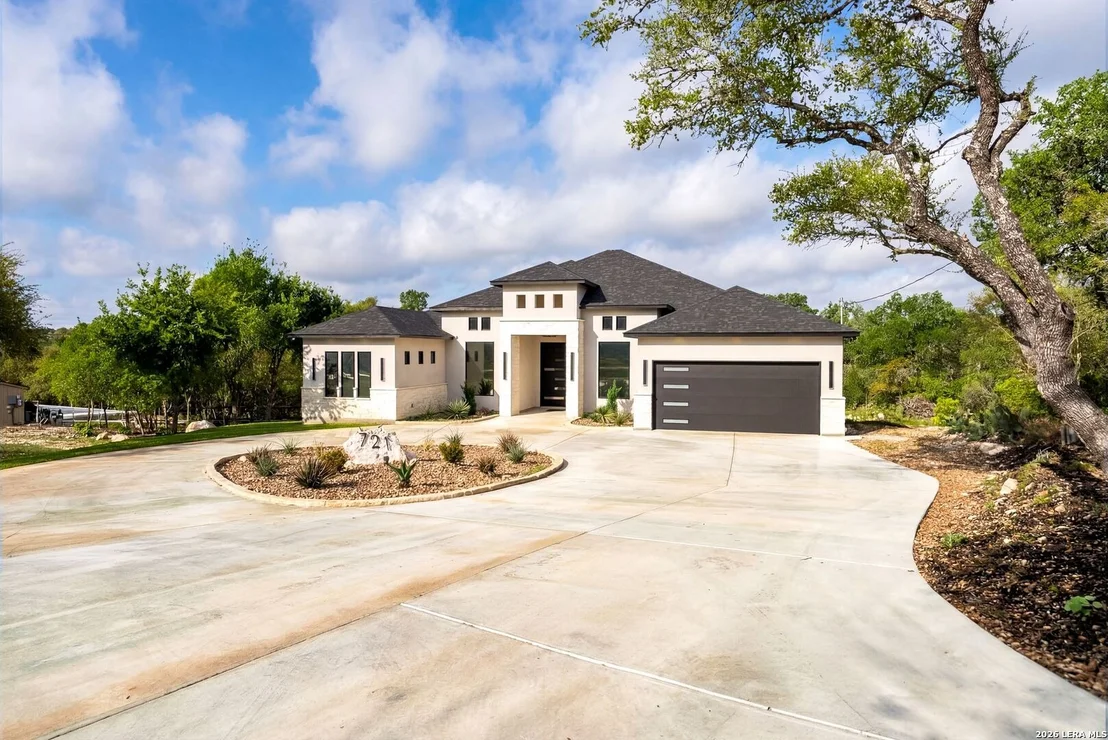 Photo of 721 Timber Bluff