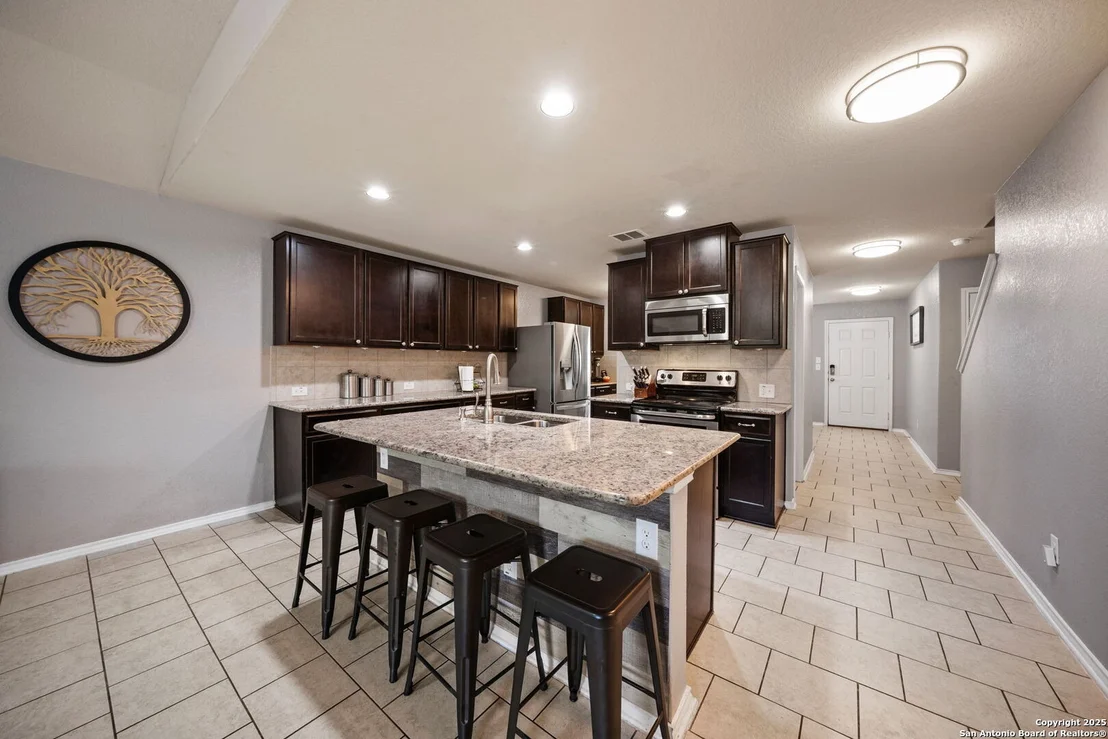Photo of 2027 Emerald Edge