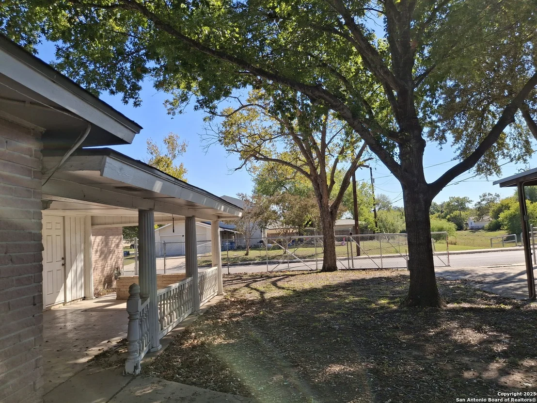 Photo of 3601 Vinecrest