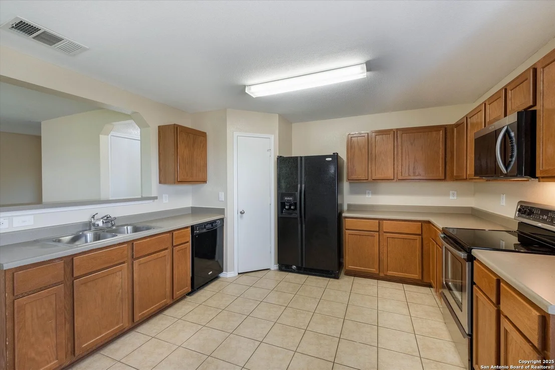 Photo of 328 WILLOW VIEW