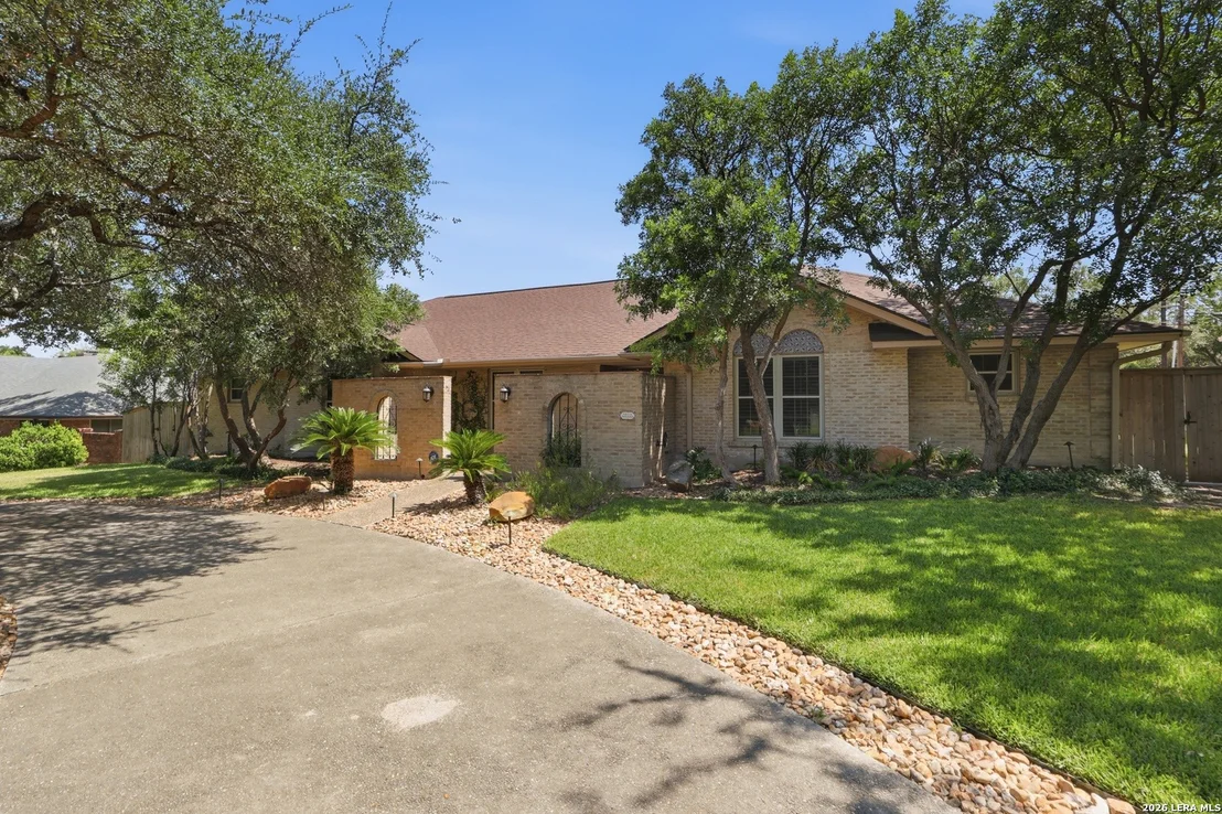 Photo of 102 IRONGATE RD