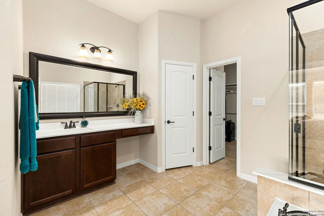 Photo of 219 PARKVIEW TER