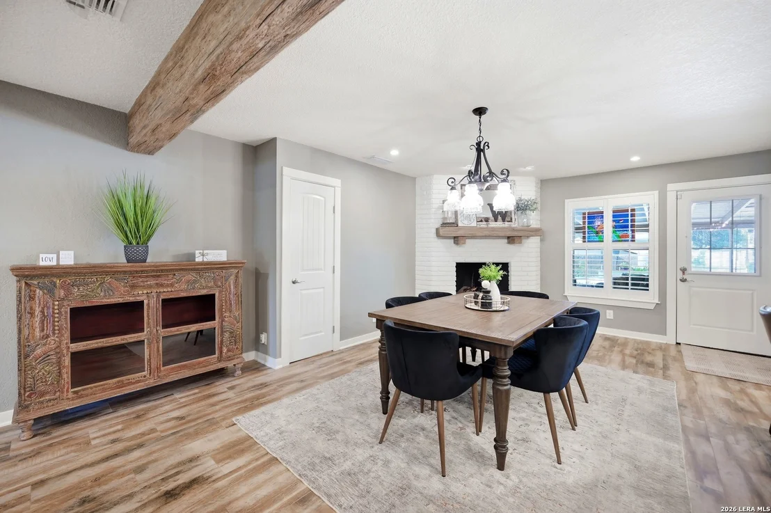 Photo of 106 Barcelona Drive