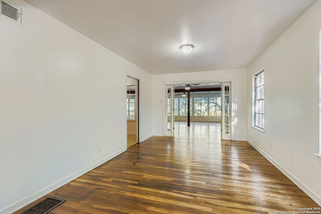 Photo of 17685 Morningside