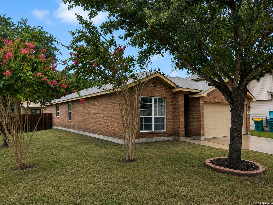 Photo of 535 DIANA DR