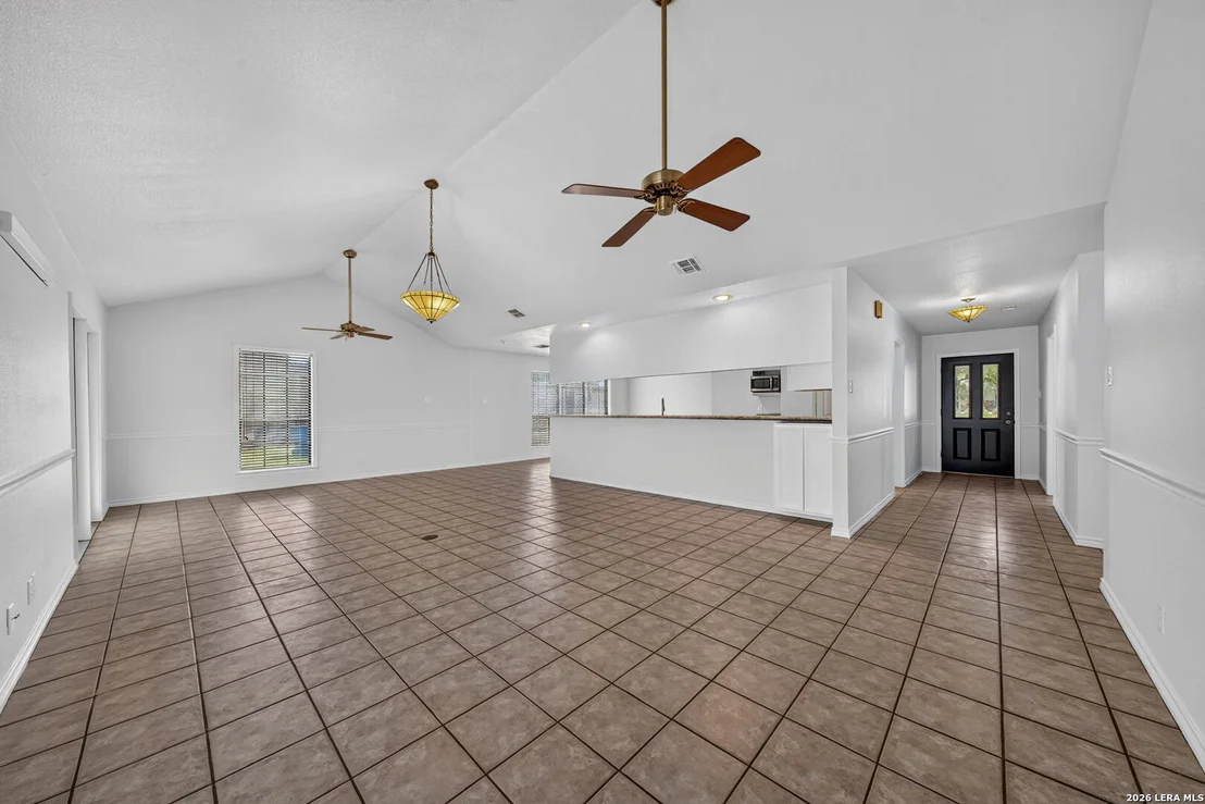 Photo of 1704 STRAIT LN