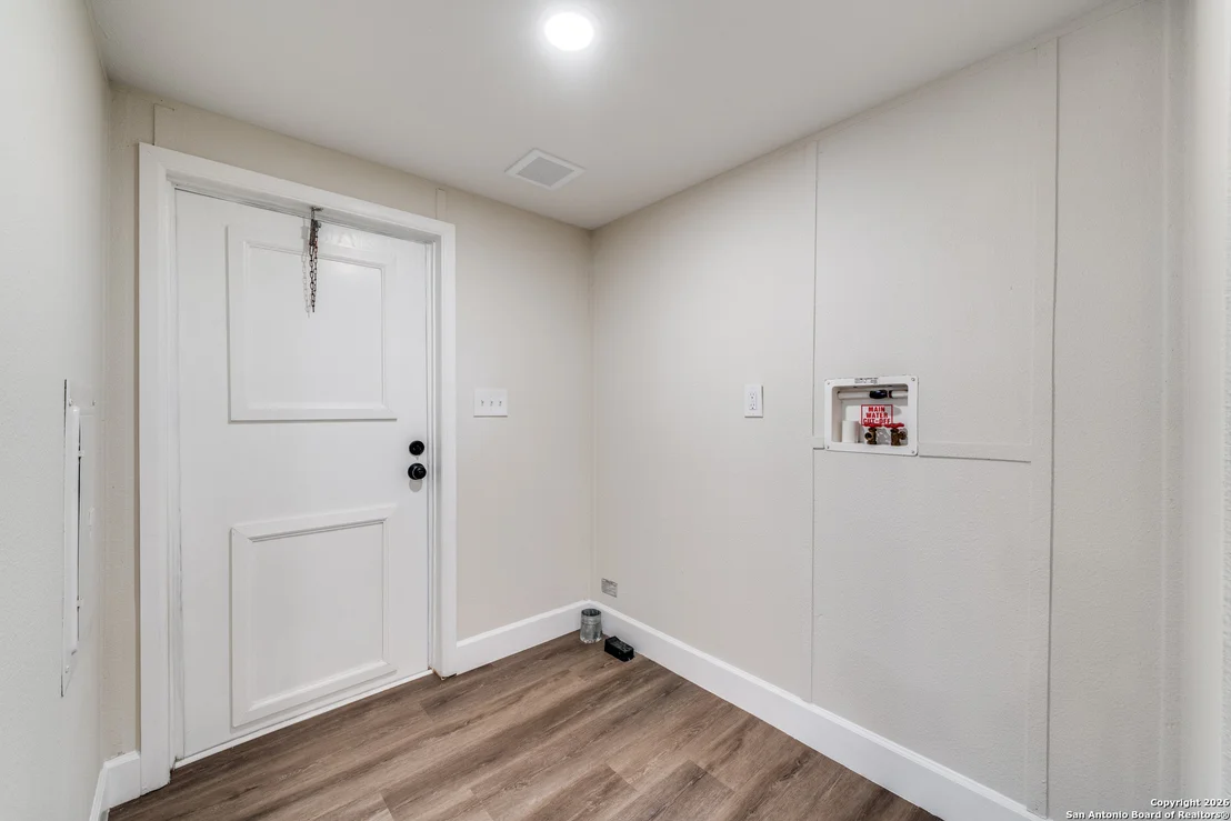 Photo of 551 BIG OAK DR