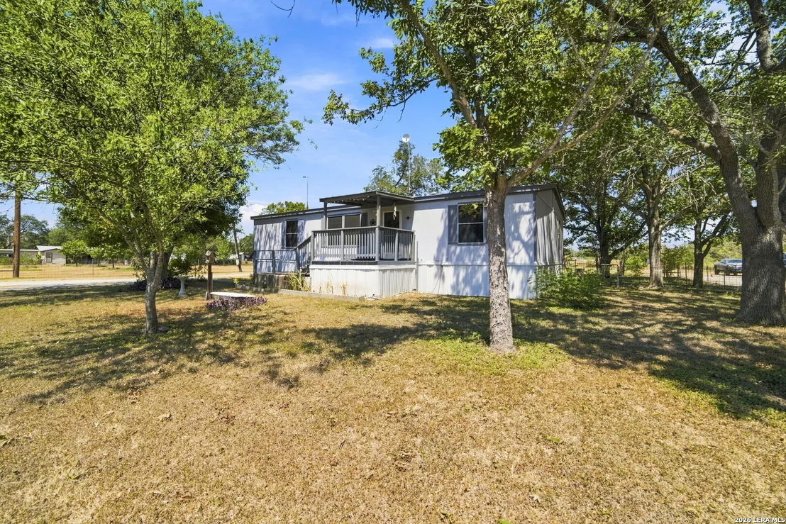 Photo of 207 River Ln
