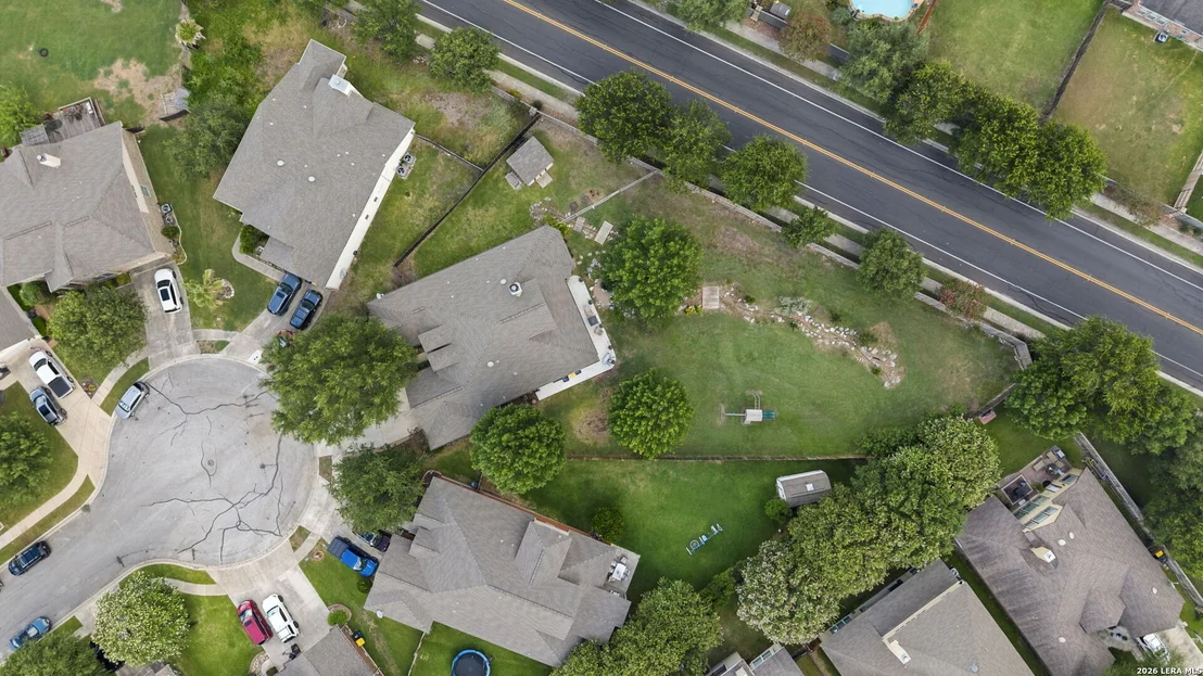 Photo of 266 MAIDSTONE CV