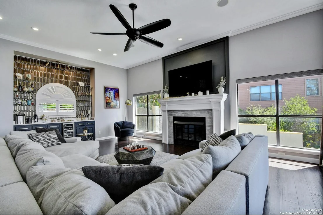 Photo of 6643 Wagner Way