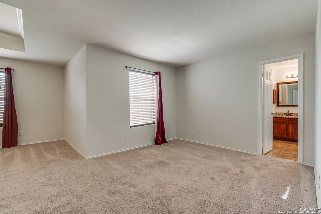 Photo of 8507 Silver Willow
