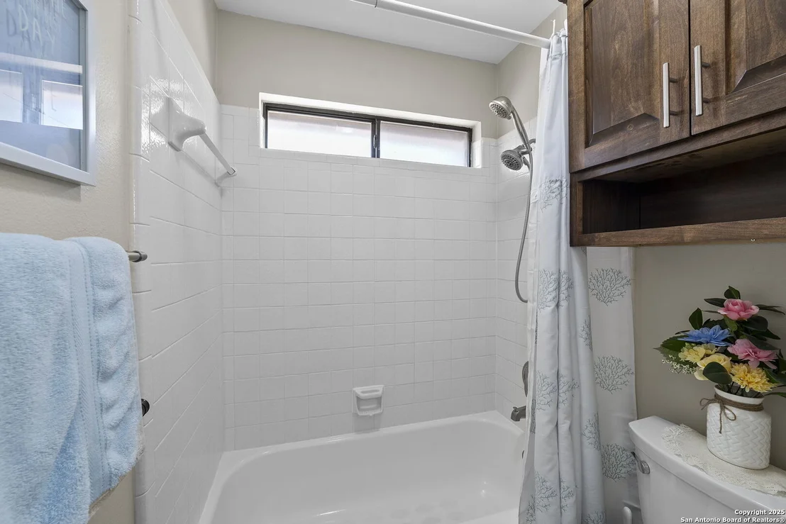 Photo of 1008 Robert Derrick Dr.
