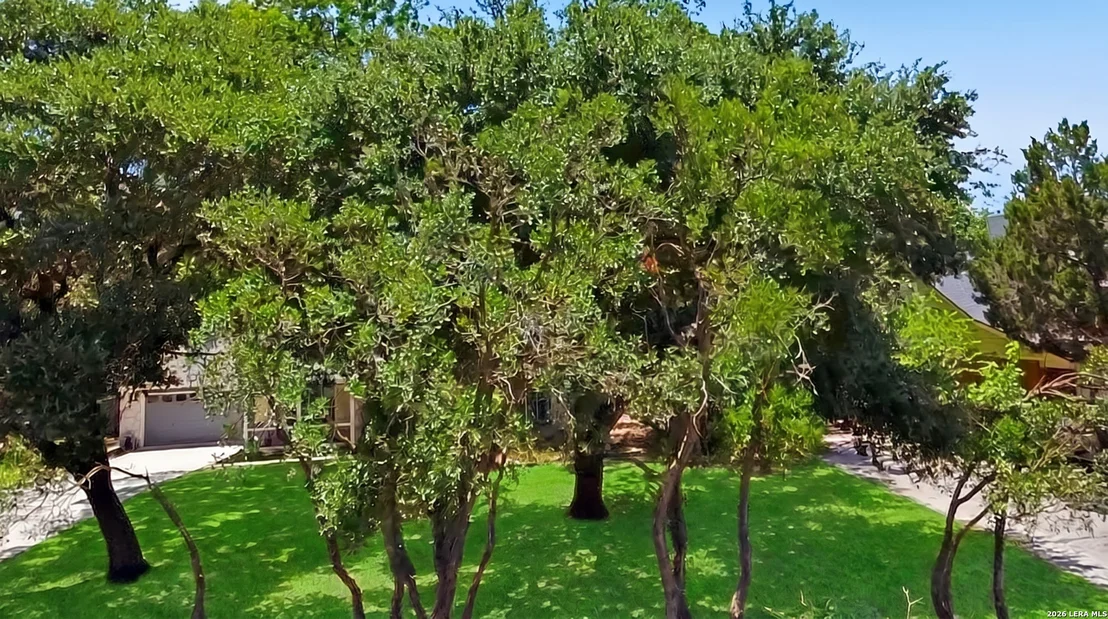 Photo of 109 CIBOLO CROSSING DR