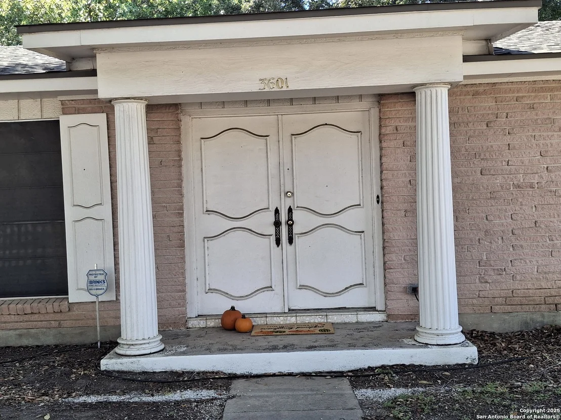 Photo of 3601 Vinecrest