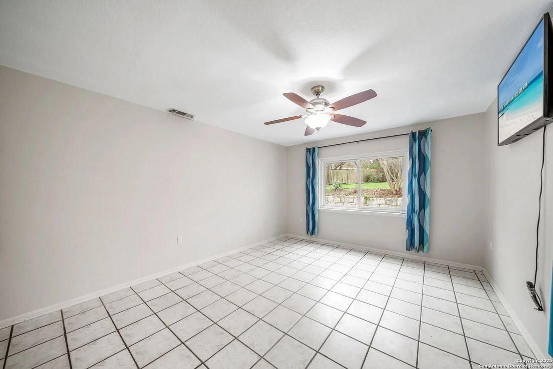 Photo of 7811 Valley Trails
