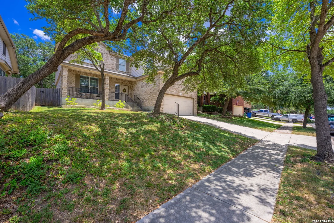 Photo of 17210 Darien Wing