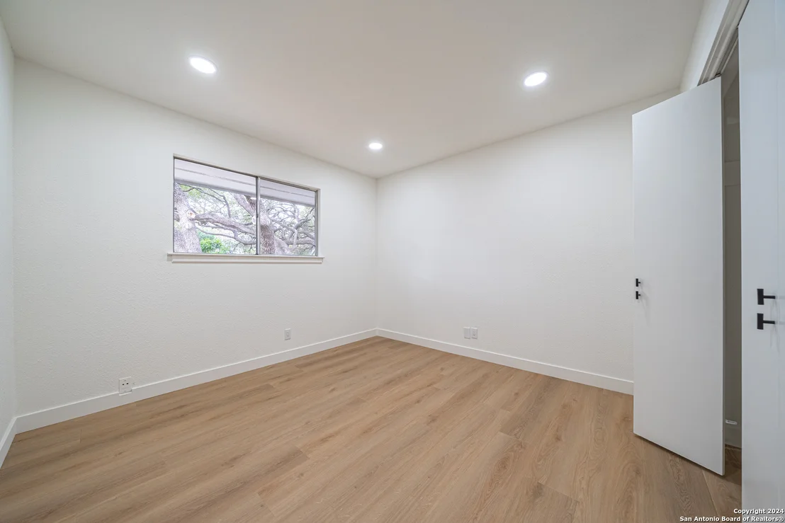 Photo of 3127 COLONY DR