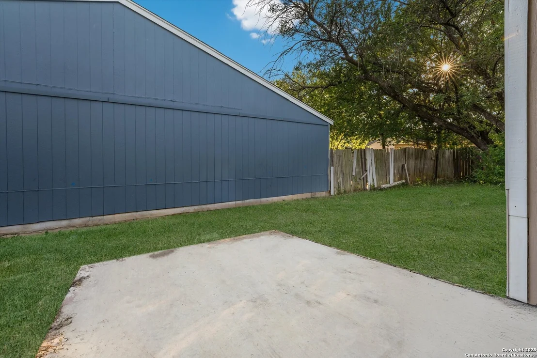 Photo of 4015 Colonial Sun