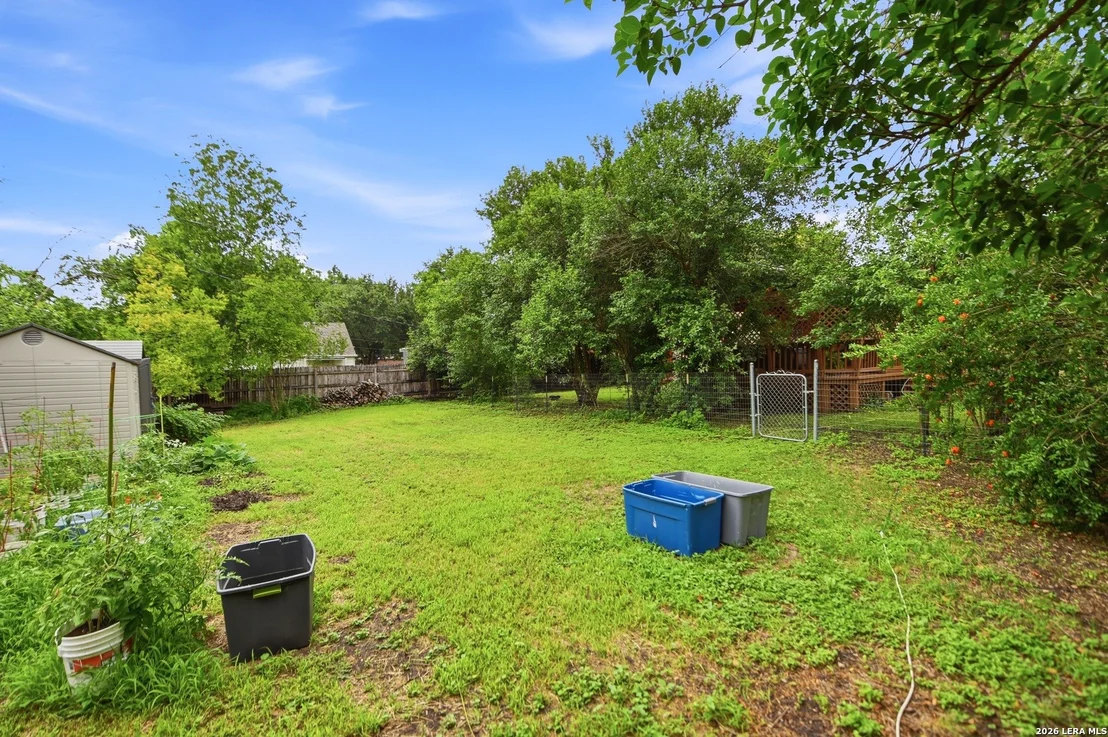 Photo of 237 THORAIN BLVD