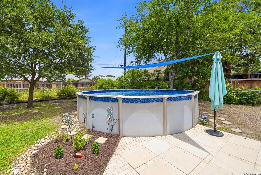 Photo of 429 DRIFTWIND DR