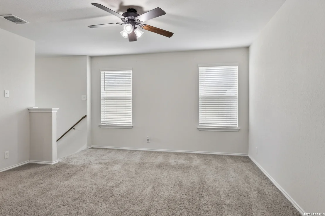 Photo of 469 MIDDLE GREEN LOOP