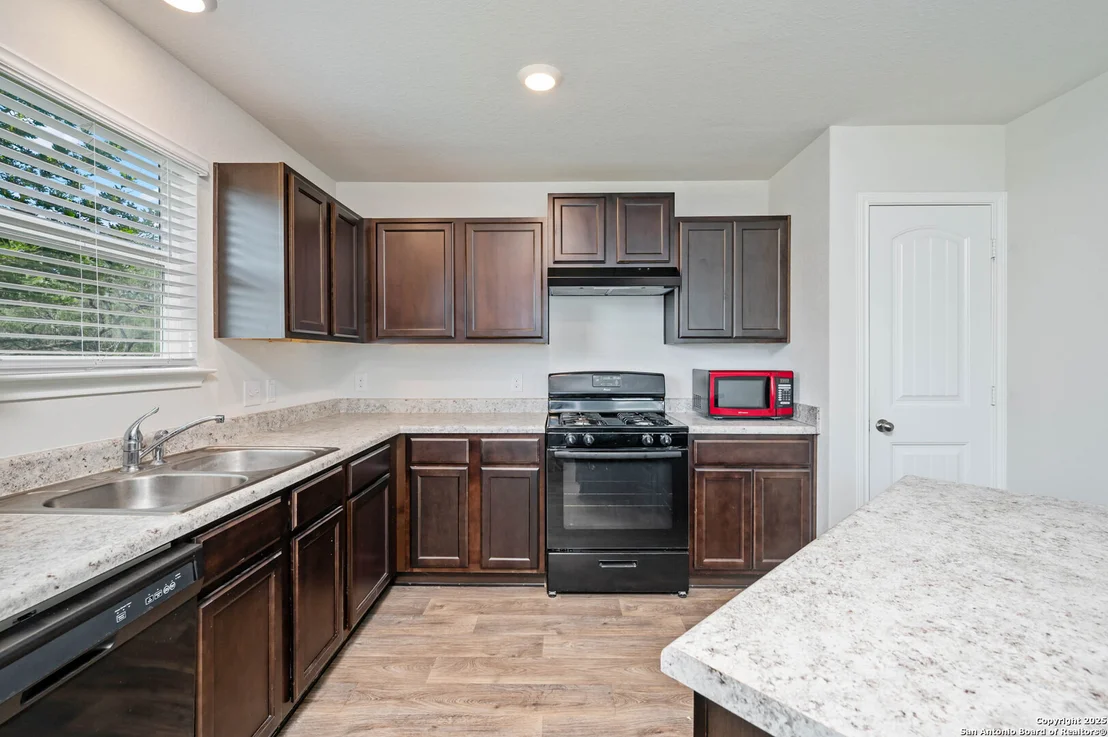 Photo of 5502 Rosillo Hill