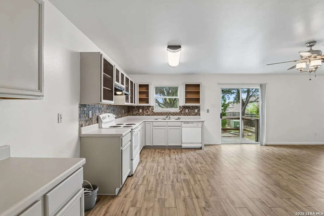 Photo of 8807 Shaenwest