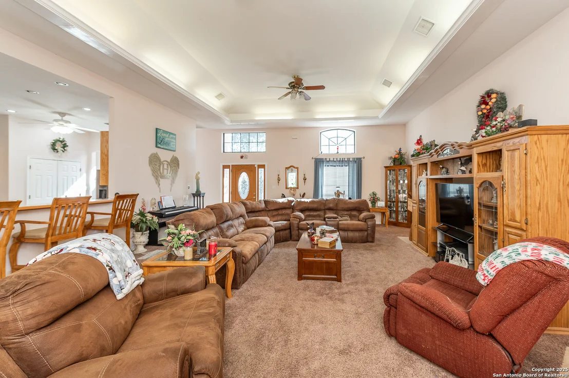 Photo of 840 W RANCH ROAD 337