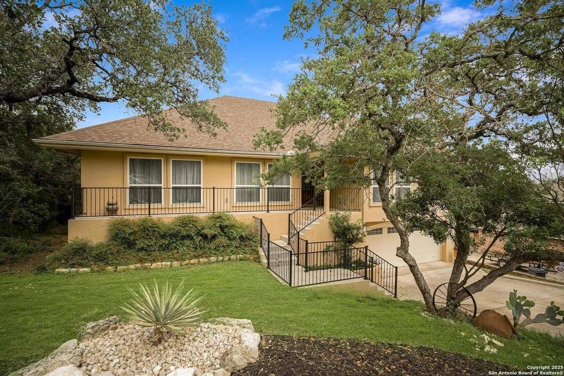 Photo of 16812 Fox Ridge