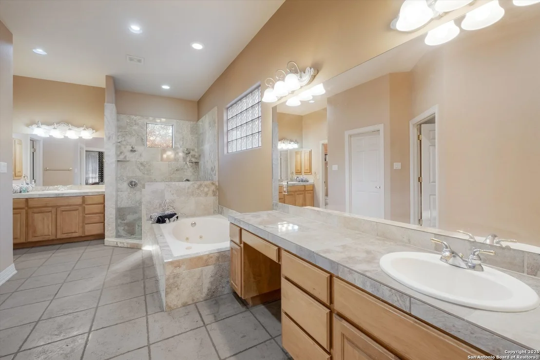 Photo of 702 Bluff Breeze