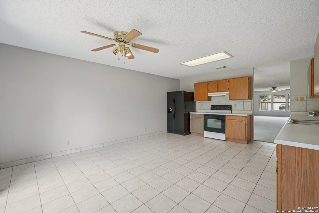 Photo of 8343 Bent Meadow
